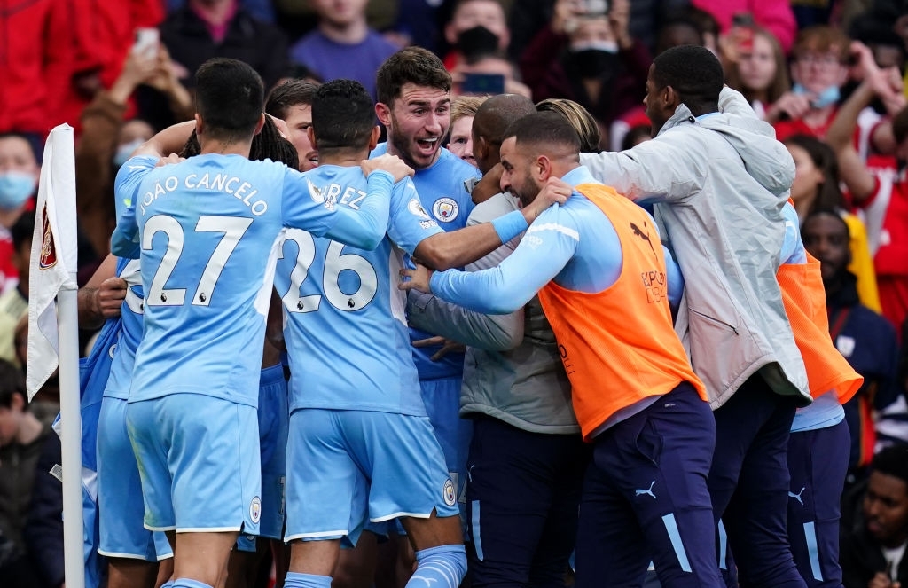Man City giành chiến thắng 'nghẹt thở' trước Arsenal