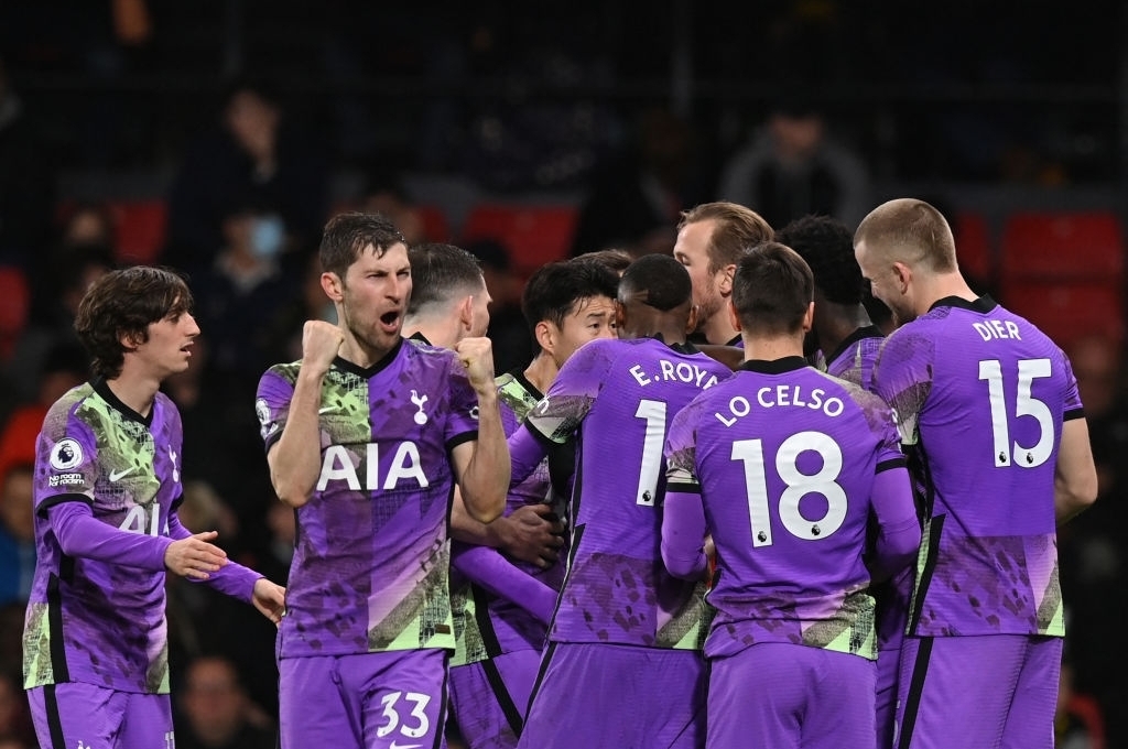Tottenham giành 3 điểm đầy kịch tính trên sân của Watford