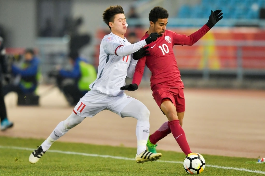 Vượt loạt siêu sao, bại tướng của U23 Việt Nam đứng trên đỉnh thế giới