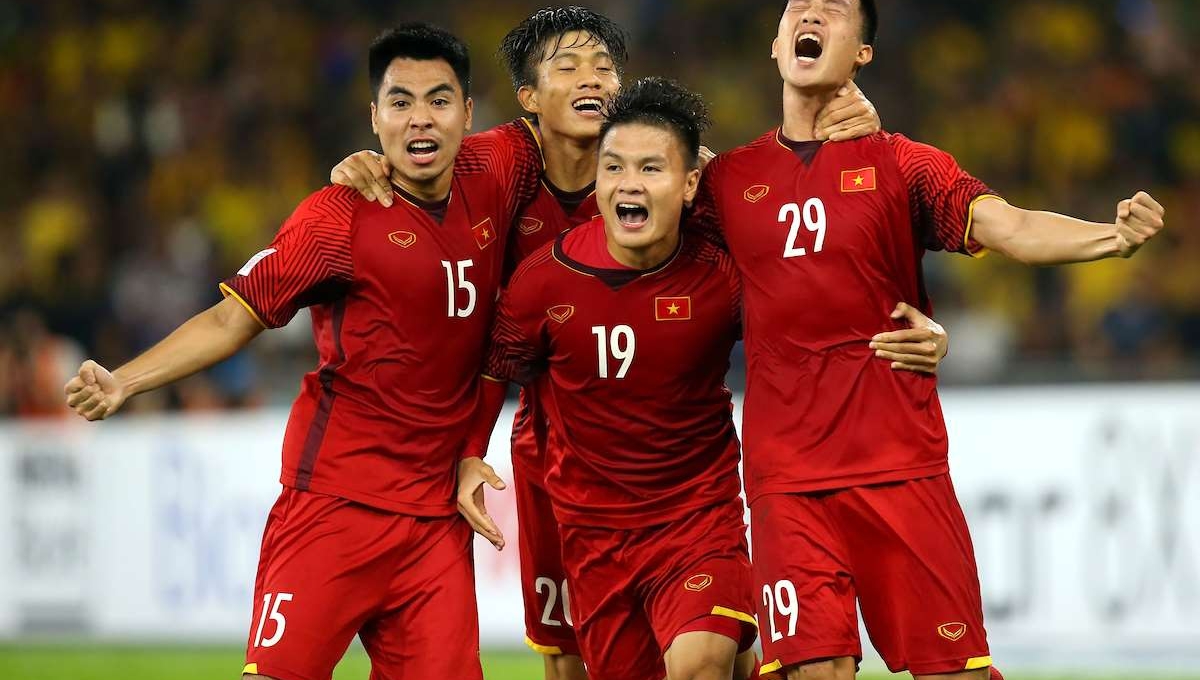 'Đội tuyển gây địa chấn Châu Á' tăng khả năng đi tiếp cho Việt Nam