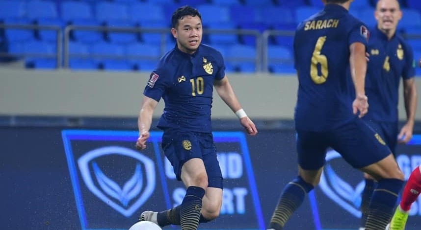 NHM Thái Lan: 'Đá kém vậy thì nhường vé đi tiếp cho ĐT Việt Nam đi'