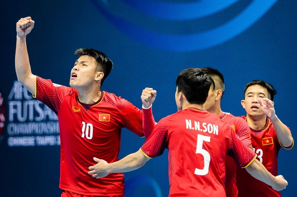 Lịch thi đấu bóng đá hôm nay 13/9: ĐT futsal Việt Nam gặp Brazil mấy giờ?