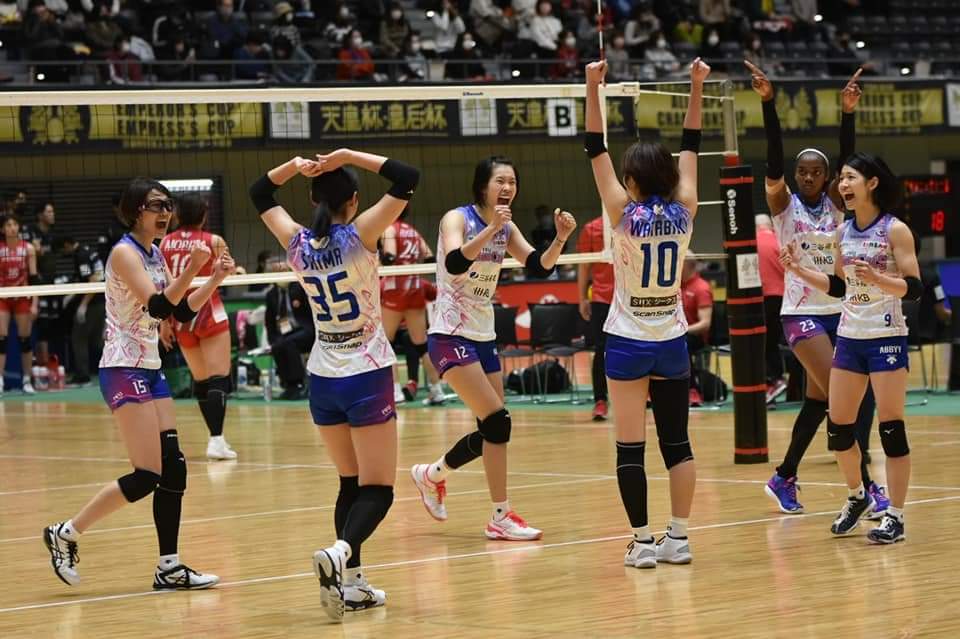 Thanh Thúy thi đấu xuất sắc, PFU Bluecats giành quyền vào bán kết cúp Thiên Hậu