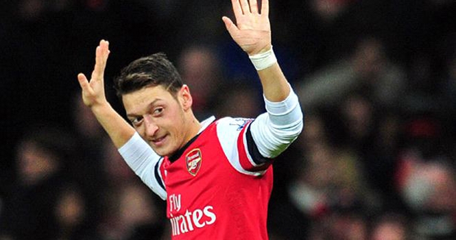 Ozil nhận giải ‘Cầu thủ Đức xuất sắc nhất năm’