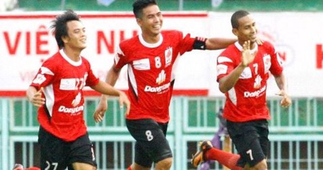 ĐT.Long An vs QNK.QN: Đội khách gặp khó, 17h00 ngày 22/02