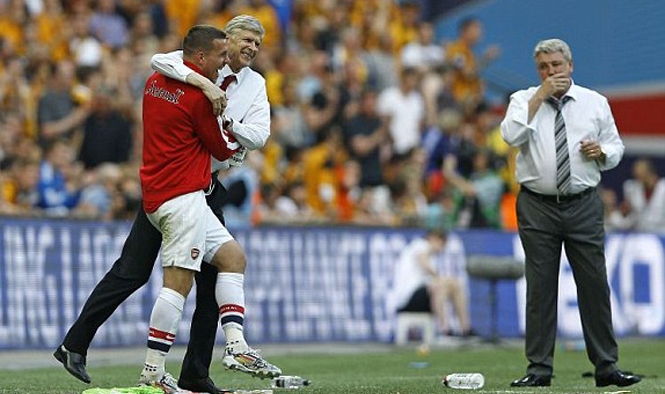 Arsenal 3-2 Hull City: Pháo thủ giành cúp đầy nghẹt thở!