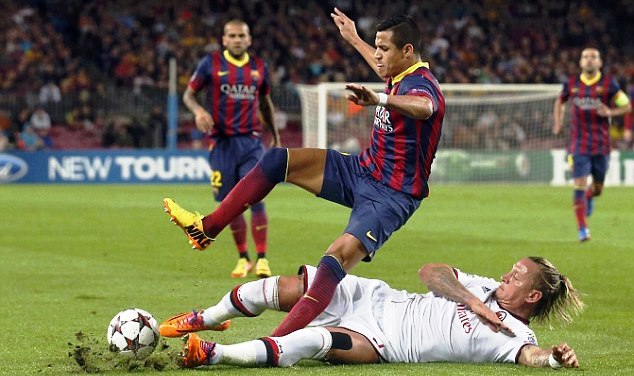 Chuyển nhượng 8/6: Arsenal mua Balotelli, M.U sắp có Sanchez?