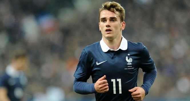 Chelsea cũng có hứng thú với siêu tiền vệ Antoine Griezmann