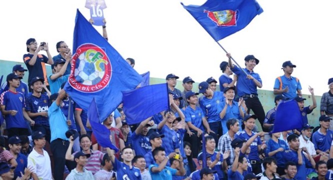 Niềm vui của người Cần Thơ khi lên V.League