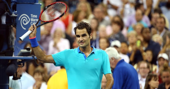 Federer nói gì về khoảnh khắc 'ngàn cân treo sợi tóc' trước Monfils