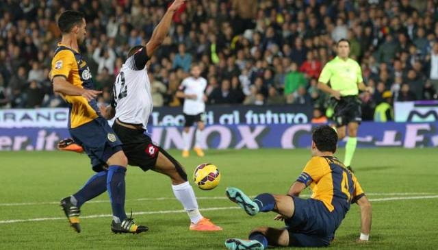 Video clip bàn thắng: Cesena 1-1 Hellas Verona (Vòng 10 - VĐQG Italia 2014/15)