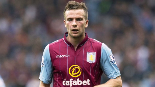 Roy Keane đến nhà Cleverley dọa đánh?