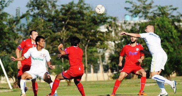 Raynon 2-3 HAGL: Tân binh Thụy Điển gây ấn tượng