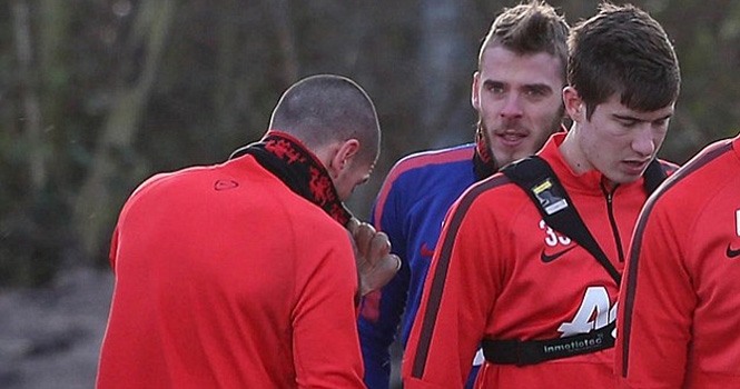 99% Manchester United có hợp đồng đầu tiên