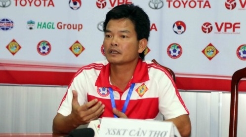 NÓNG: HLV Nguyễn Văn Sỹ chia tay XSKT Cần Thơ