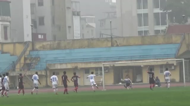 VIDEO: 2 pha cứu thua liên tiếp của thủ môn Hoài Anh bên phía Olympic Việt Nam