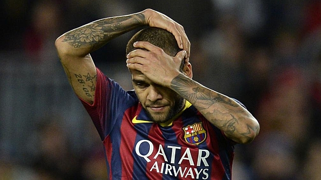 Sắp rời Barca, Dani Alves chửi phóng là 'bầy cừu đi tiểu'