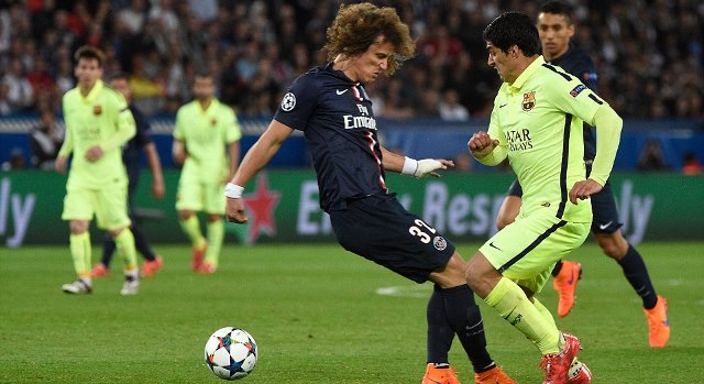 Glenn Hoddle: 'David Luiz đá bóng như đứa trẻ 8 tuổi'