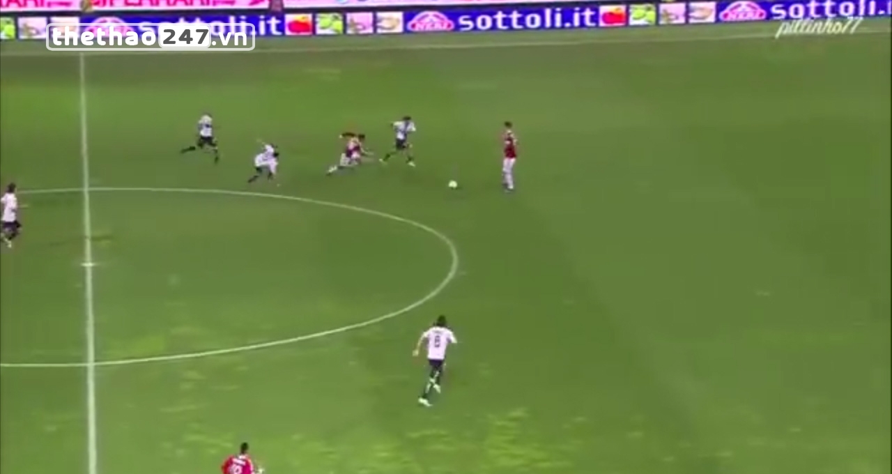 VIDEO: Tình huống phá bẫy việt vị thông minh của Ibrahimovic