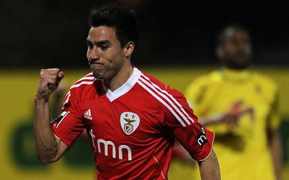 Có tiền vệ mới, Simeone vẫn không từ bỏ mục tiêu của Man United