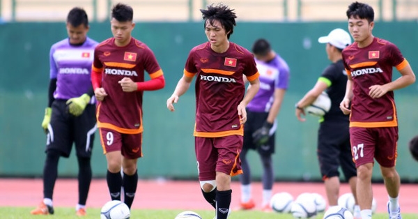 Điểm tin trưa 24/11: Xuân Trường, Tuấn Anh trở lại tập luyện