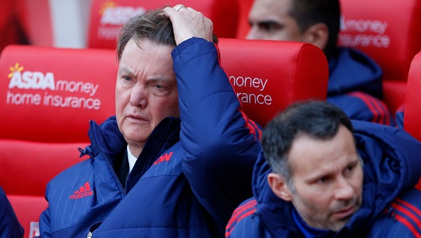 Báo Anh tiết lộ ngày HLV Van Gaal chia tay Man Utd