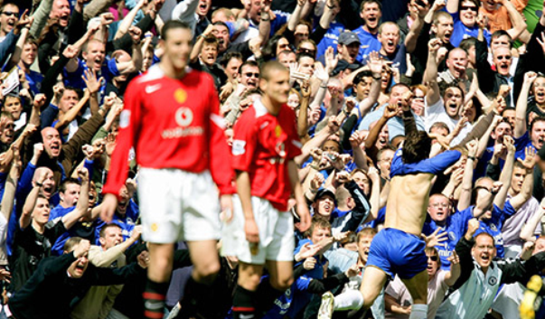 VIDEO: Cầu thủ từng biến cả Vidic và Rio Ferdinand thành gã hề