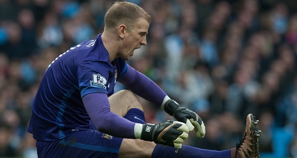 Man City nhận tin xấu từ Joe Hart và Raheem Sterling