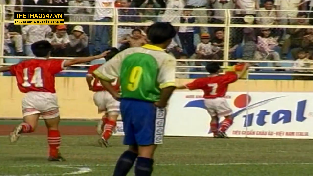 VIDEO: Trận cầu kinh điển Thể Công vs CA TPHCM - 1999