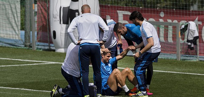 Nóng: Ronaldo dính chấn thương, nguy cơ lỡ CK Champions League