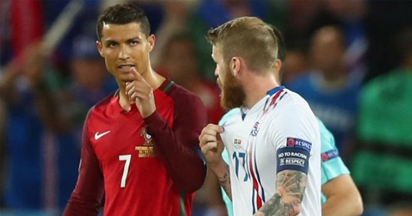 Ronaldo chính thức được minh oan vụ đổi áo đấu