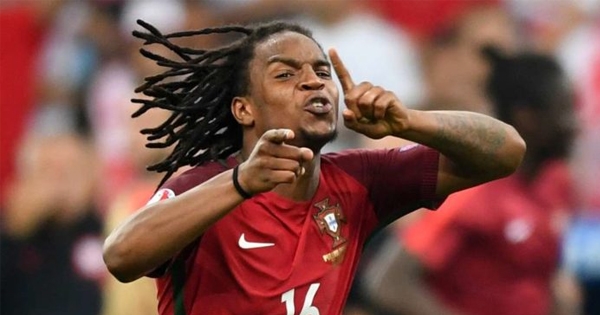 Renato Sanches mặc áo đấu đặc biệt tại Bayern