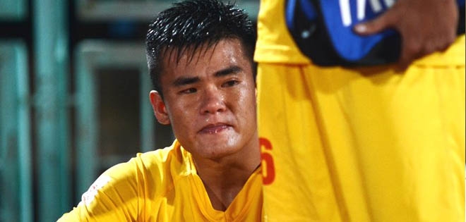 Cầu thủ Hải Phòng 'cười rồi lại khóc' vì mất ngôi đầu