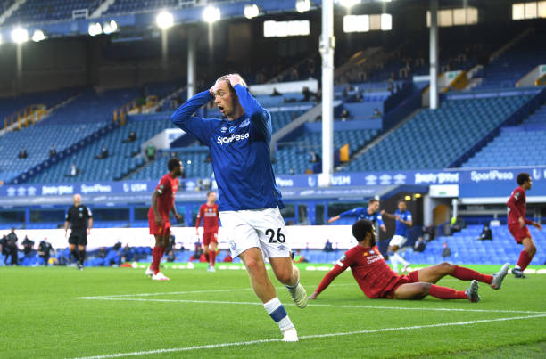 Vắng Salah, Liverpool chia điểm nhạt nhòa trước Everton
