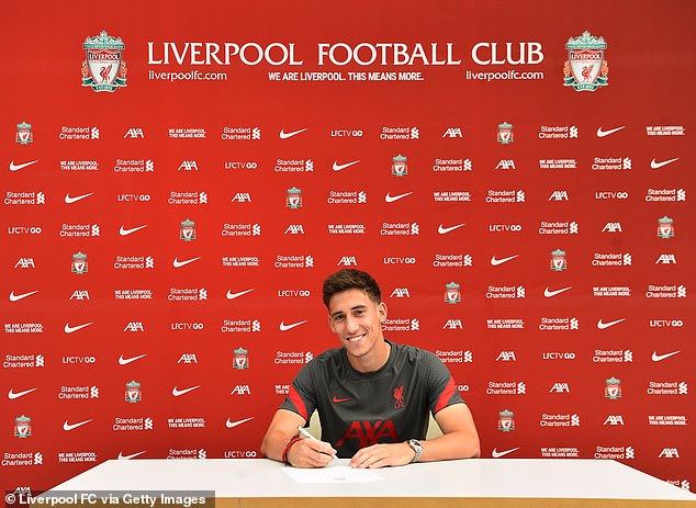 Liverpool chính thức đón tân binh đầu tiên tại kì chuyển nhượng hè