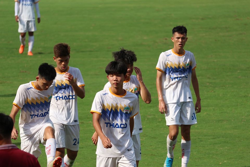 Lách qua khe cửa hẹp, dàn sao măng non HAGL-JMG giành vé dự VCK U19 QG