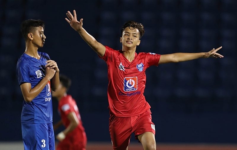 Lò đào tạo hàng đầu châu Á lại xưng vương ở giải trẻ Quốc gia