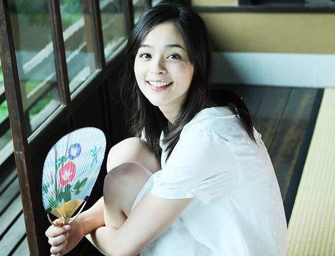 Vợ ngoại binh Sài Gòn là diễn viên phim Nhật Bản