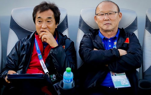 HLV Park Hang Seo và HLV Lee Young Jin: Hai con người, một số phận