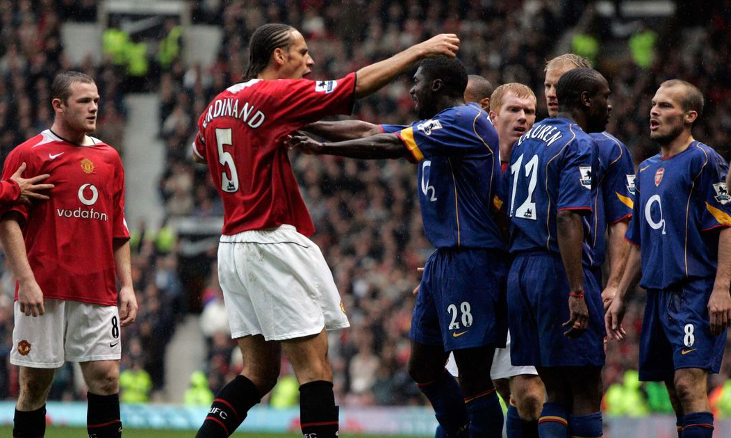 VIDEO: Trận đấu kinh điển nhất trong lịch sử MU vs Arsenal