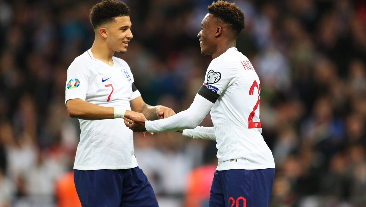 Sao trẻ Chelsea phá vỡ kỷ lục tồn tại 64 năm trên tuyển Anh