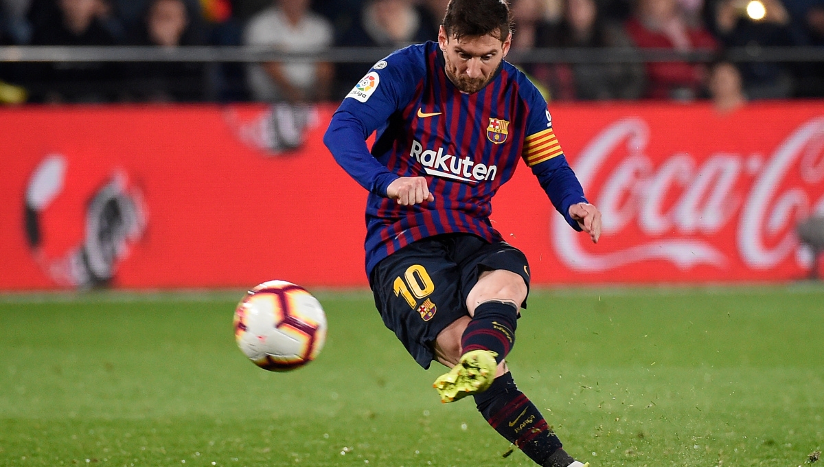 Cầu thủ đá phạt hay nhất mọi thời đại: Messi vượt xa Beckham, Juninho