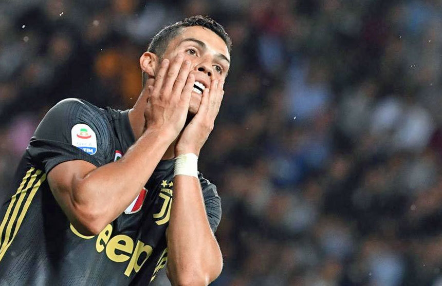 VIDEO: Pha phản lưới nhà duy nhất trong sự nghiệp của Ronaldo diễn ra như thế nào?