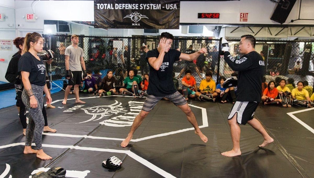 Các võ sĩ ONE Championship hướng dẫn luyện tập tại nhà mùa Covid-19