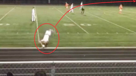 VIDEO: Cú ném biên dị nhất thế giới ở khoảng cách 60m