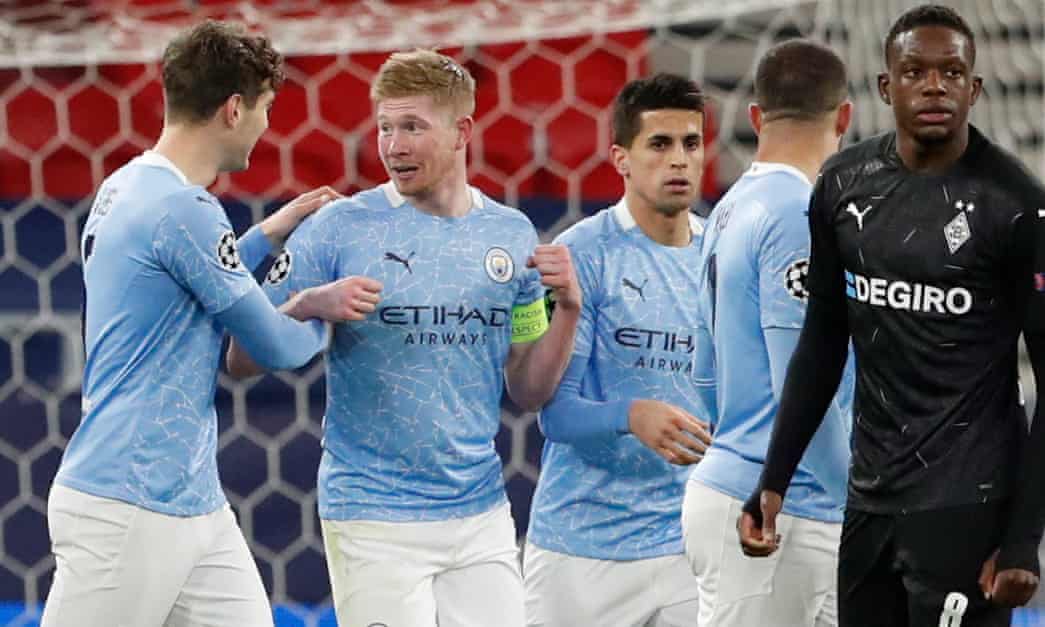 Man City dễ dàng vào tứ kết Champions League
