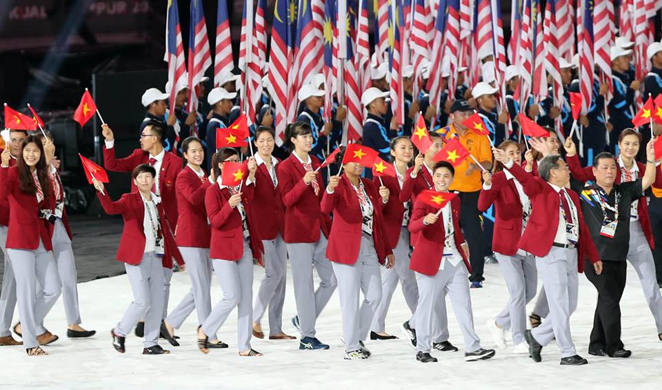 VĐV bóng chuyền xinh đẹp trong ngày khai mạc SEA Games 29