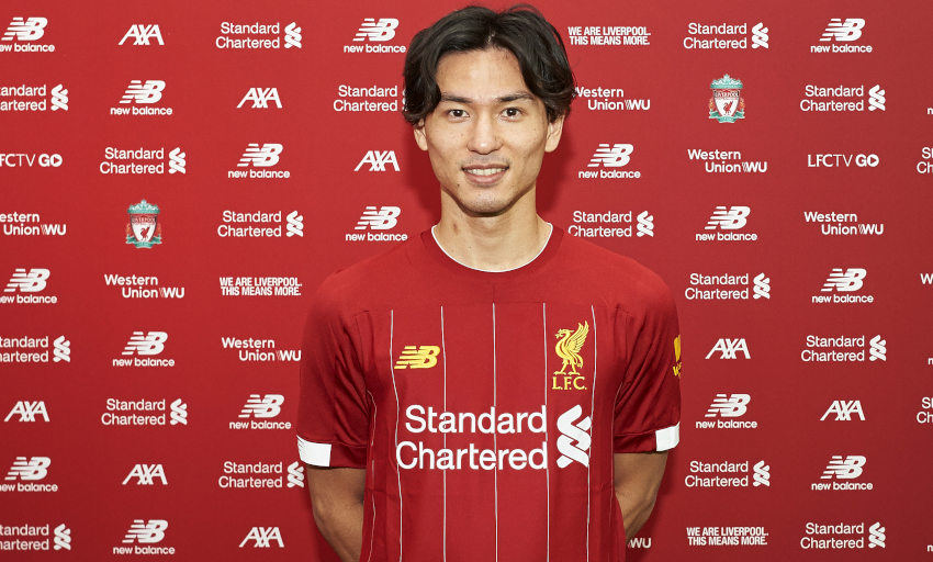 CHÍNH THỨC: Takumi Minamino gia nhập Liverpool