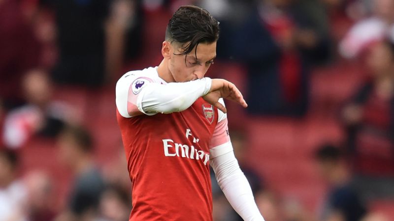 Lo ngại Trung Quốc, Arsenal 'tống cổ' Ozil