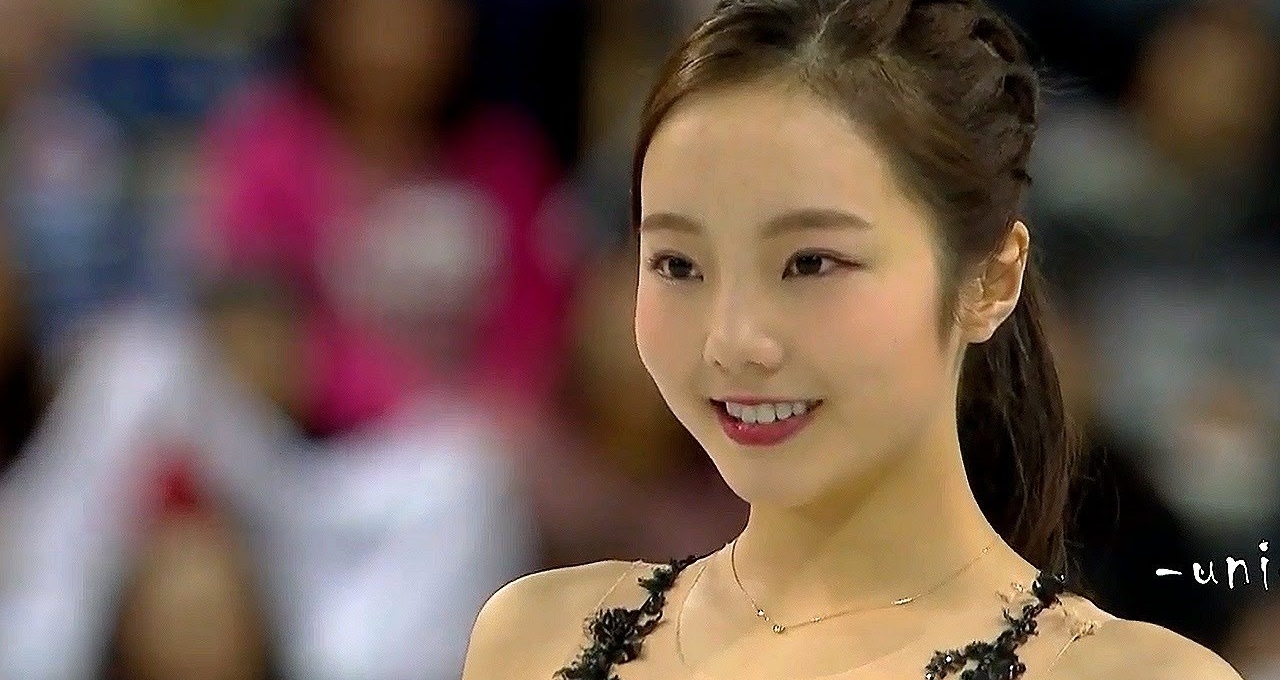 VIDEO: Nhan sắc tựa thiên thần của 'thánh nữ' trượt băng Marin Honda